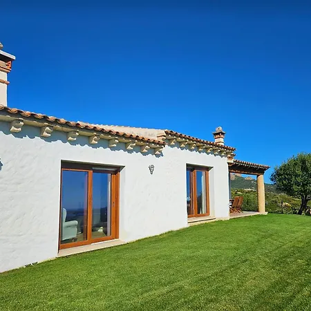 Villa Charming Sea View House In San Pantaleo