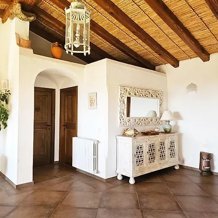 Charming Sea View House In San Pantaleo *